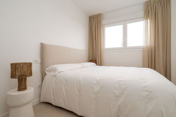 Image No.12-2 Bed Apartment for sale