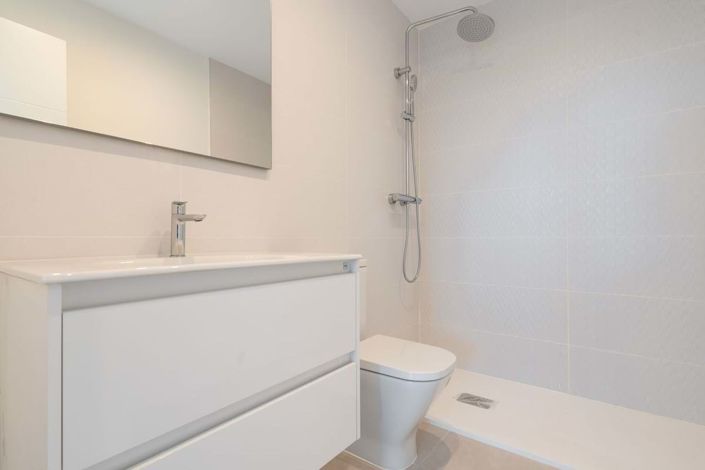 Image No.13-2 Bed Apartment for sale