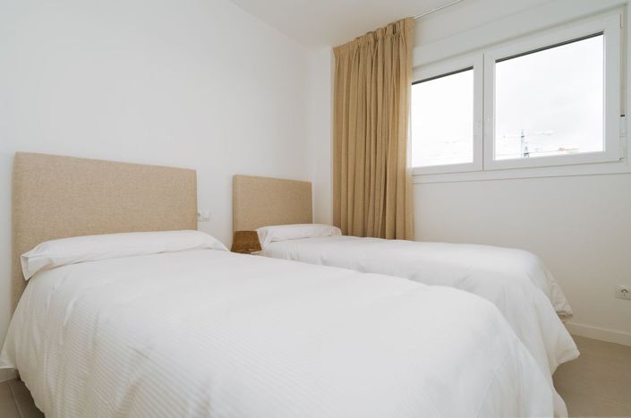 Image No.9-2 Bed Apartment for sale