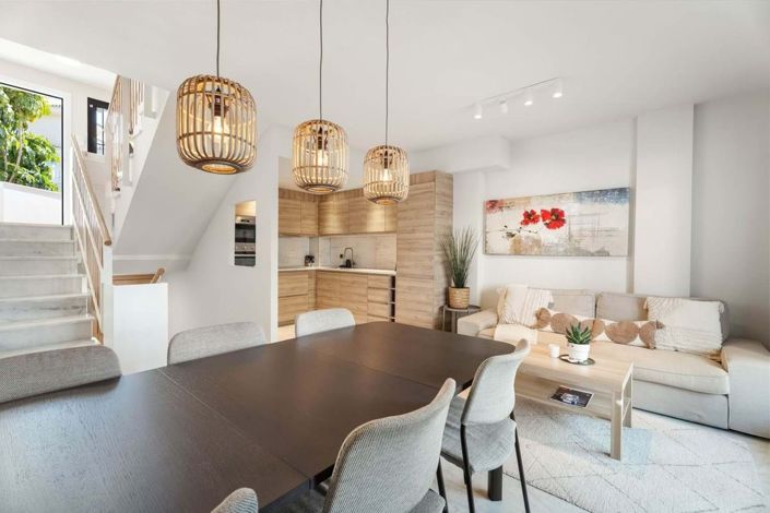 Image No.7-3 Bed Townhouse for sale