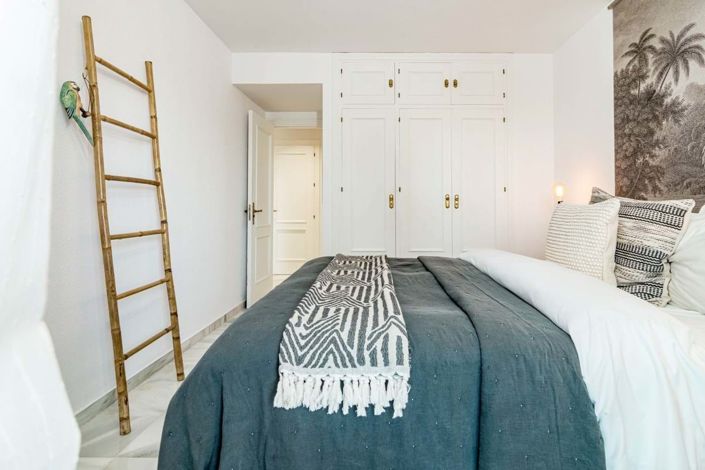 Image No.19-2 Bed Townhouse for sale