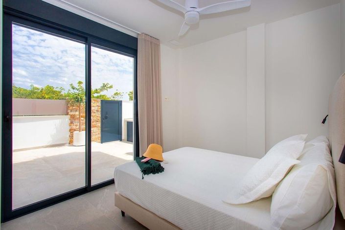 Image No.11-3 Bed Villa for sale