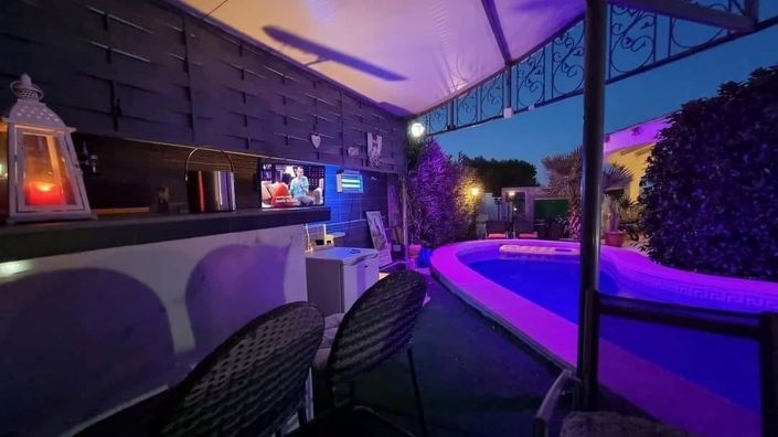 Image No.2-4 Bed Villa for sale