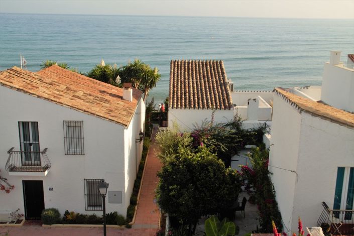 Image No.28-4 Bed Townhouse for sale