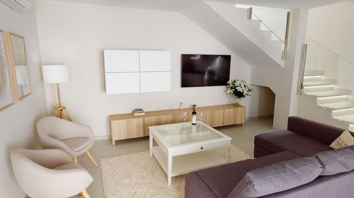 Image No.7-4 Bed Townhouse for sale