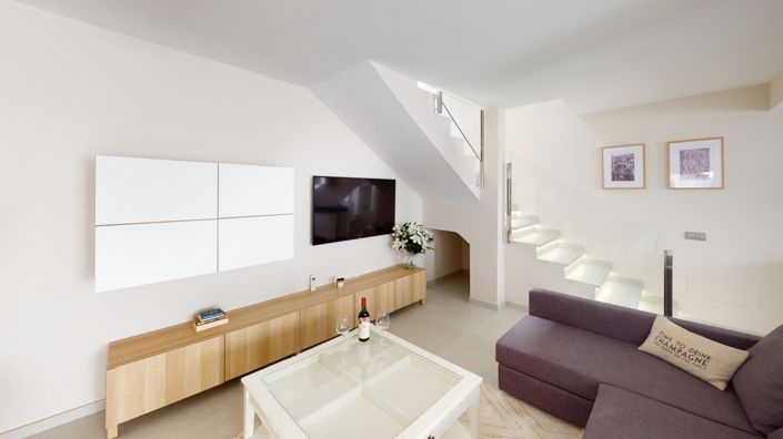 Image No.9-4 Bed Townhouse for sale