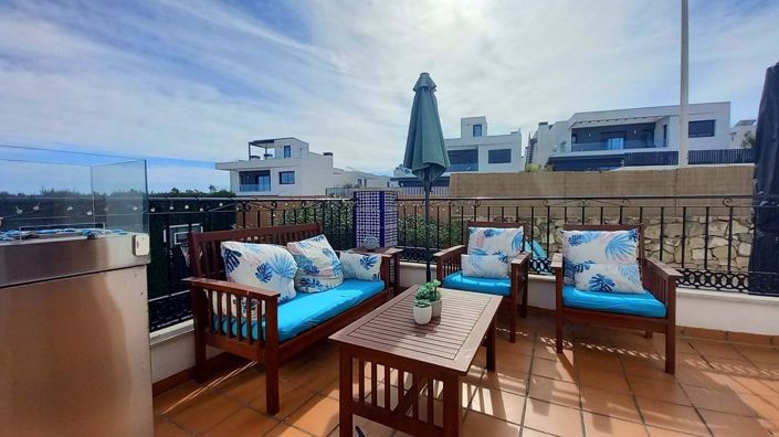 Image No.2-4 Bed Villa for sale