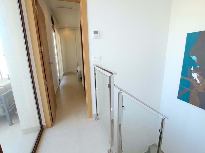 Image No.19-3 Bed Villa for sale