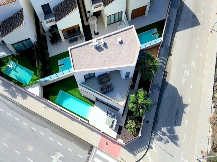 Image No.3-3 Bed Villa for sale