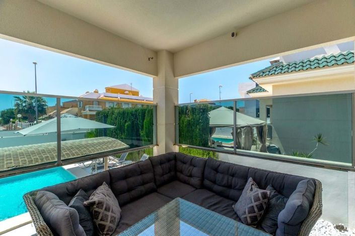 Image No.17-3 Bed Villa for sale