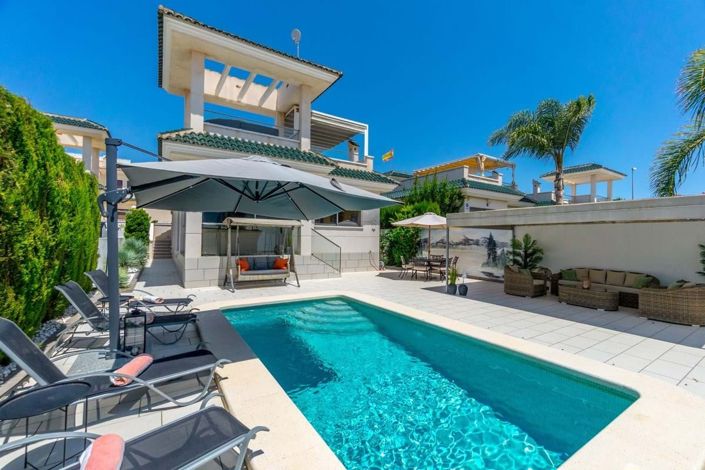 Image No.24-3 Bed Villa for sale