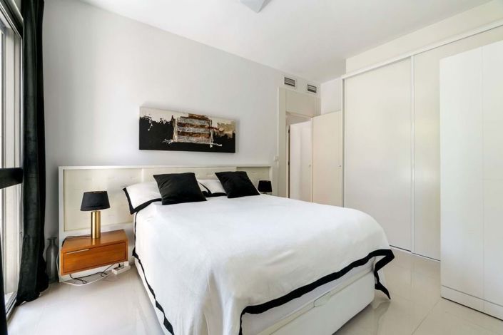 Image No.9-3 Bed Villa for sale