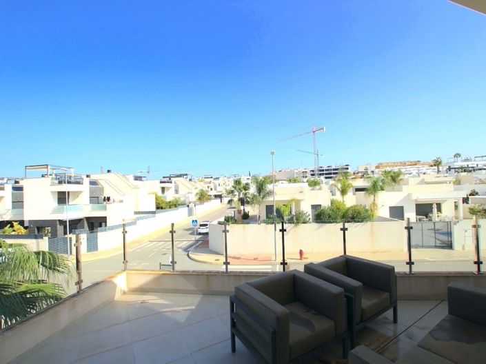 Image No.37-3 Bed Villa for sale