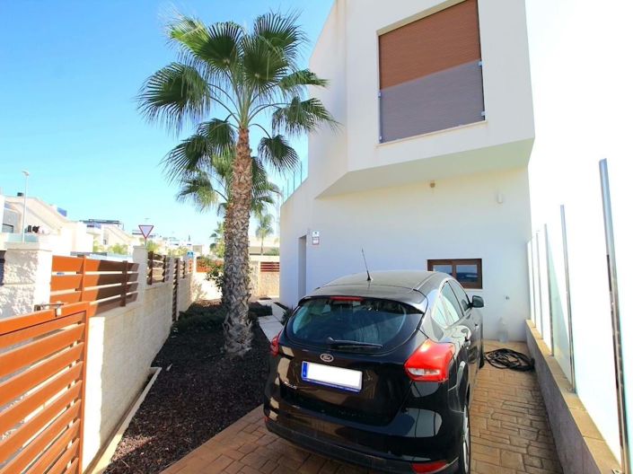 Image No.39-3 Bed Villa for sale