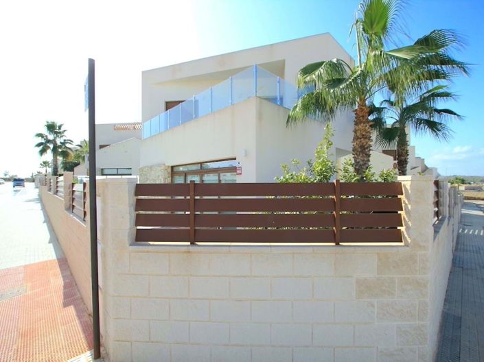 Image No.9-3 Bed Villa for sale