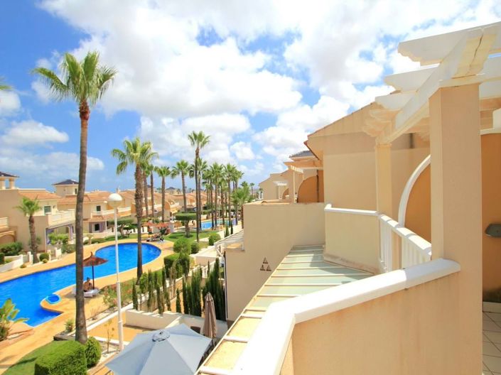Image No.1-3 Bed Townhouse for sale