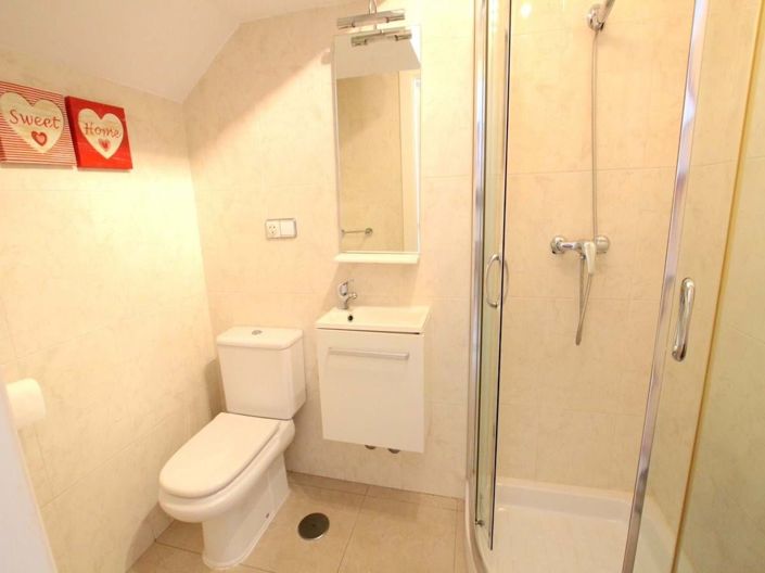 Image No.13-3 Bed Townhouse for sale