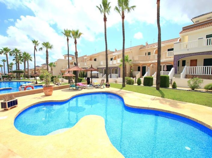 Image No.22-3 Bed Townhouse for sale