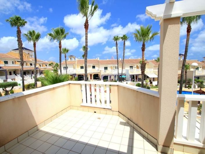 Image No.23-3 Bed Townhouse for sale