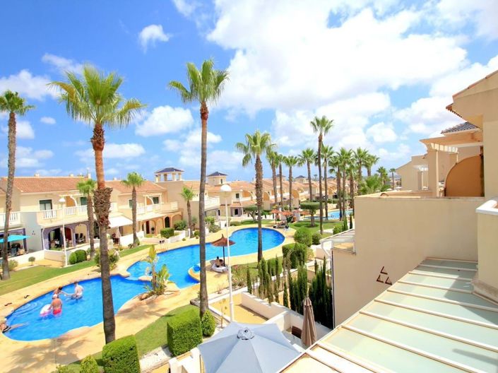 Image No.24-3 Bed Townhouse for sale