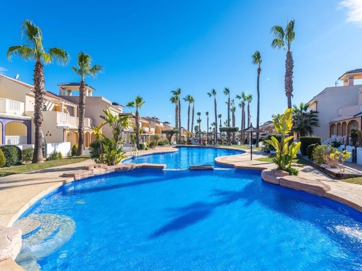 Image No.40-3 Bed Townhouse for sale