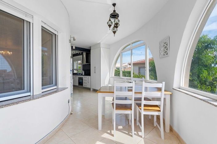 Image No.4-5 Bed Villa for sale