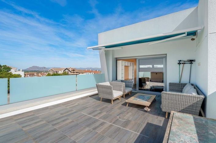 Image No.26-2 Bed Villa for sale