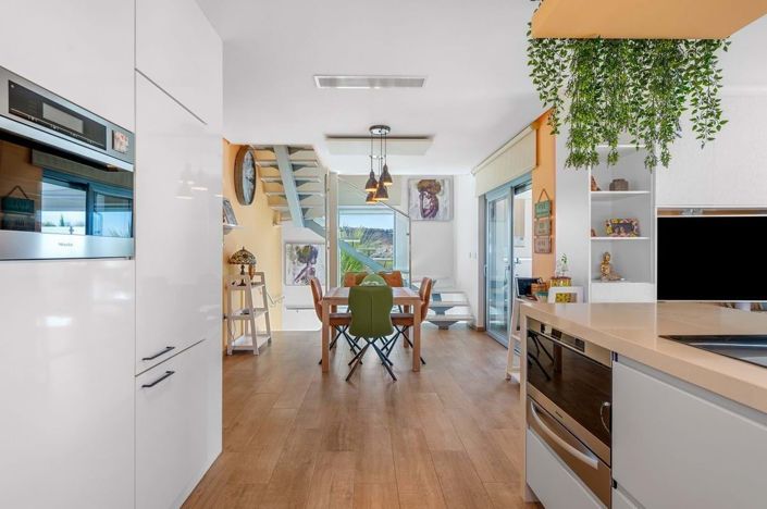 Image No.5-2 Bed Villa for sale