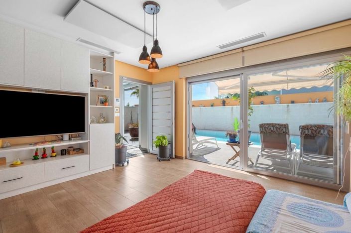 Image No.8-2 Bed Villa for sale