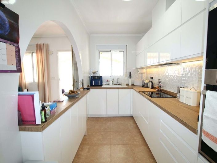 Image No.10-3 Bed Villa for sale