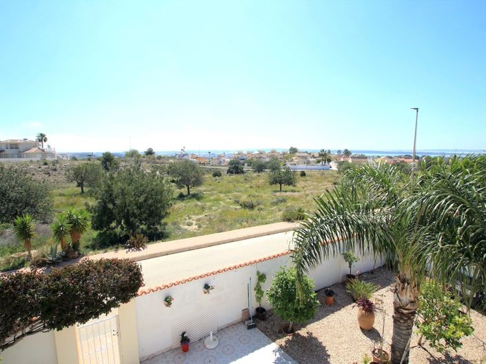 Image No.25-3 Bed Villa for sale