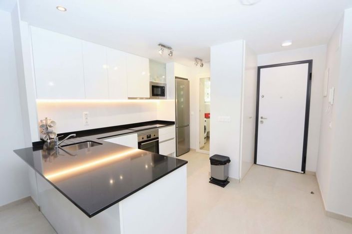 Image No.12-3 Bed Apartment for sale