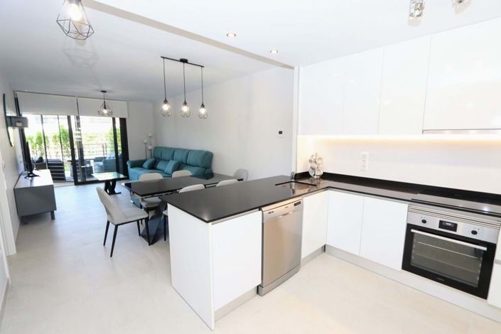 Image No.15-3 Bed Apartment for sale