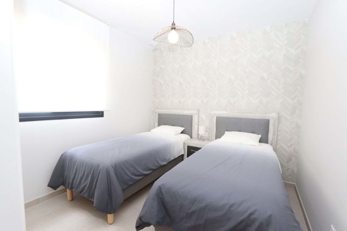 Image No.20-3 Bed Apartment for sale