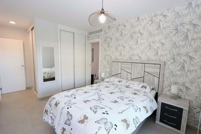 Image No.22-3 Bed Apartment for sale