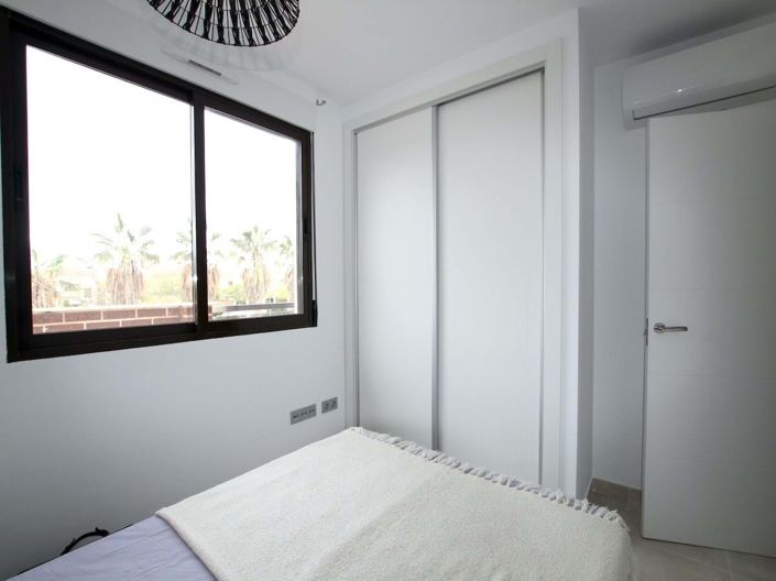 Image No.11-3 Bed Property for sale