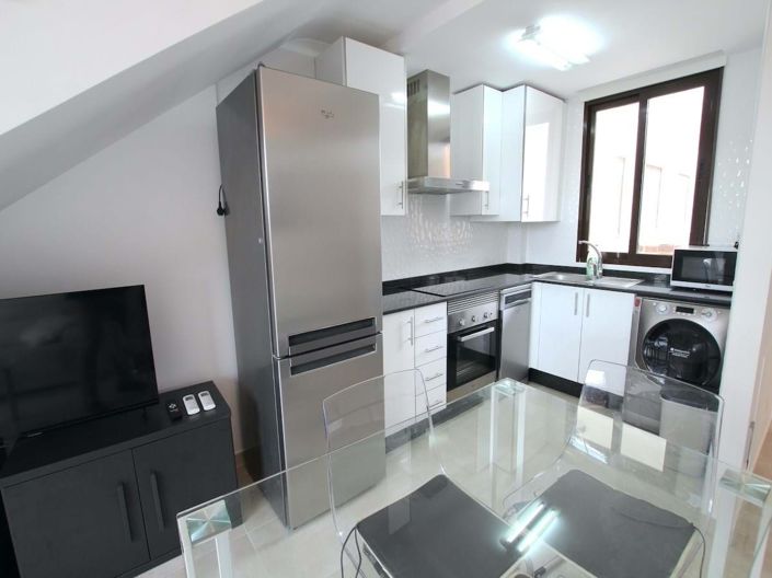 Image No.5-3 Bed Property for sale