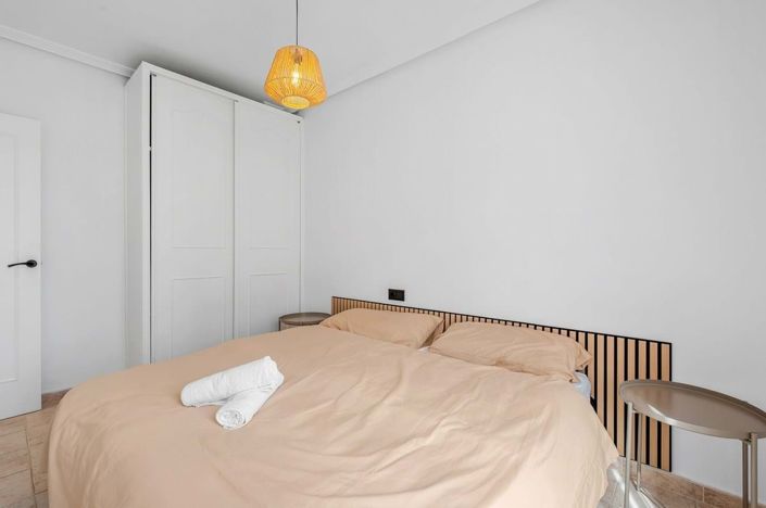 Image No.16-2 Bed Apartment for sale