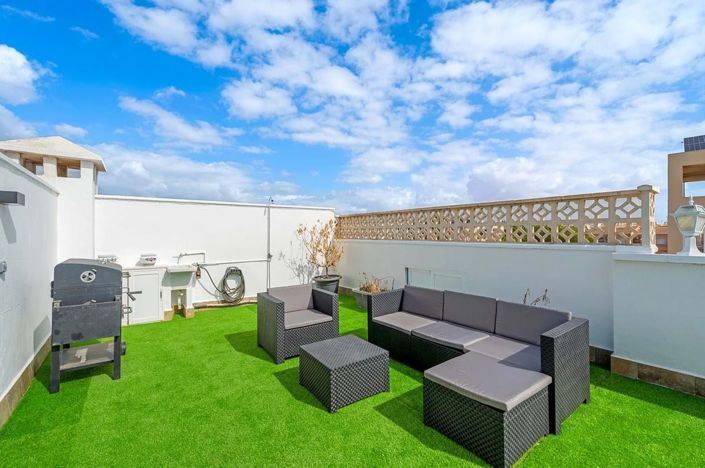 Image No.19-2 Bed Apartment for sale