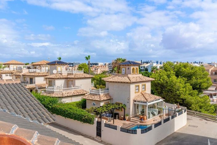 Image No.26-2 Bed Apartment for sale