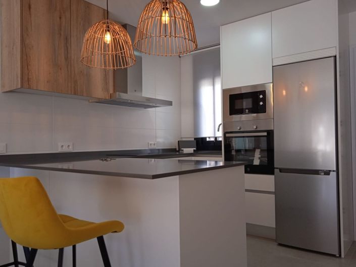 Image No.15-2 Bed Apartment for sale