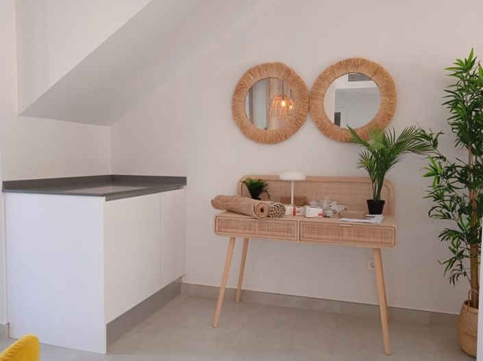 Image No.17-2 Bed Apartment for sale