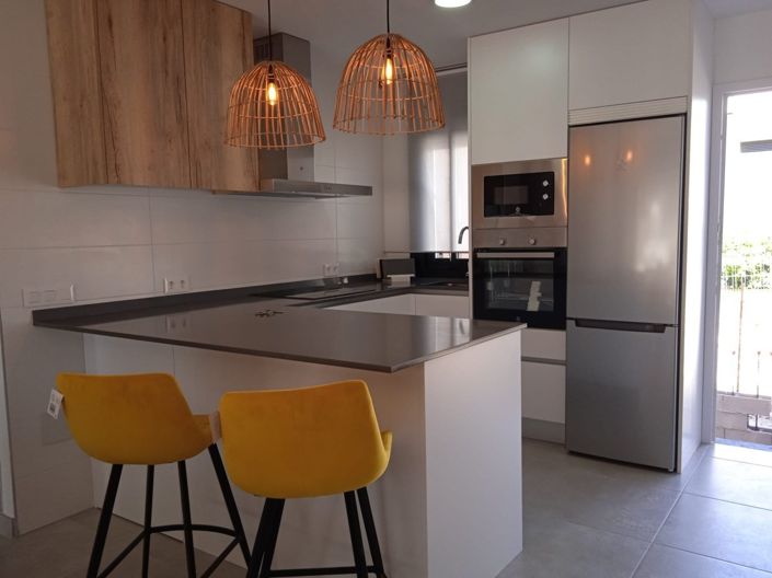 Image No.19-2 Bed Apartment for sale