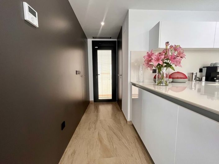 Image No.25-3 Bed Villa for sale