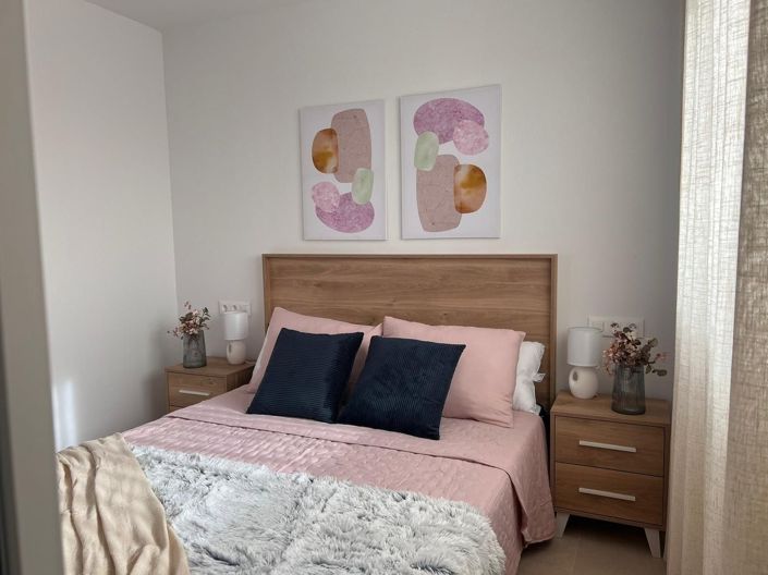 Image No.12-3 Bed Apartment for sale