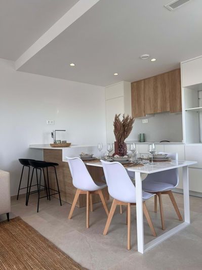 Image No.9-3 Bed Apartment for sale