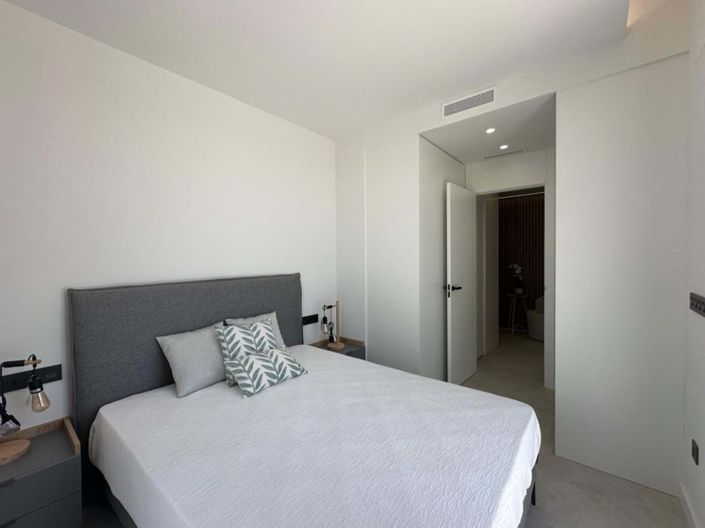 Image No.10-2 Bed Apartment for sale