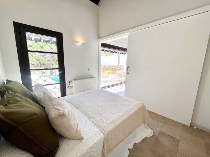 Image No.7-2 Bed Townhouse for sale