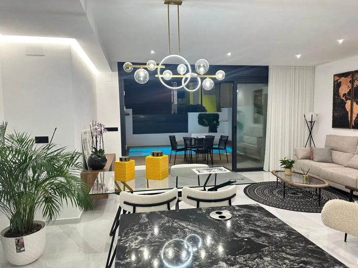 Image No.10-3 Bed Villa for sale