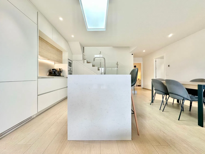 Image No.23-4 Bed Apartment for sale